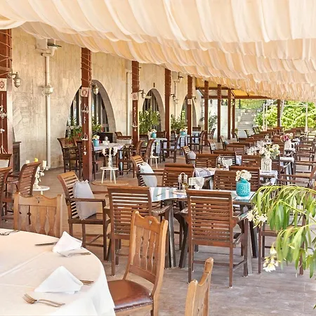 Otel The Palace Hotel, Sunny Day 5*