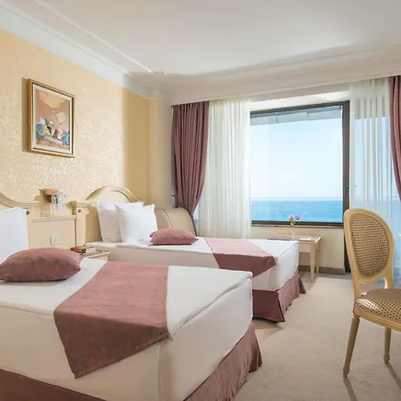 Отель The Palace Hotel, Sunny Day Святые Константин и Елена