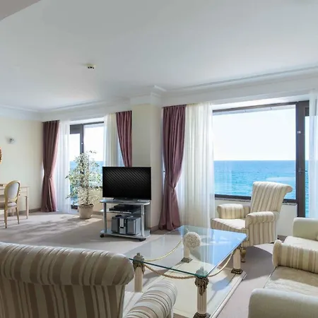 Otel The Palace Hotel, Sunny Day 5*