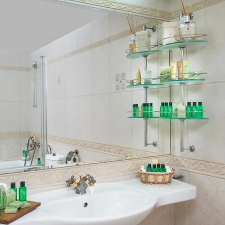 Otel The Palace Hotel, Sunny Day 5*