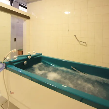 The Palace Hotel, Sunny Day Otel