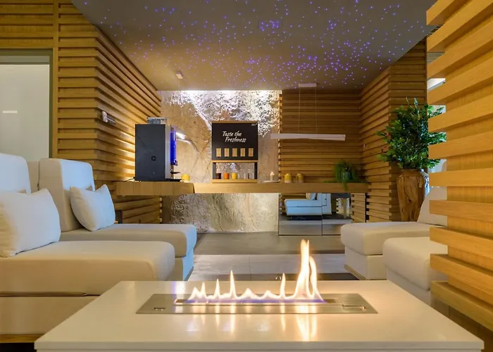 Hotel The Palace Hotel, Sunny Day 5*