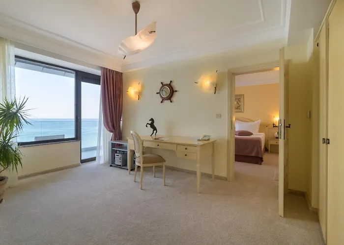 The Palace Hotel, Sunny Day 5* Sankt Konstantin & Helena