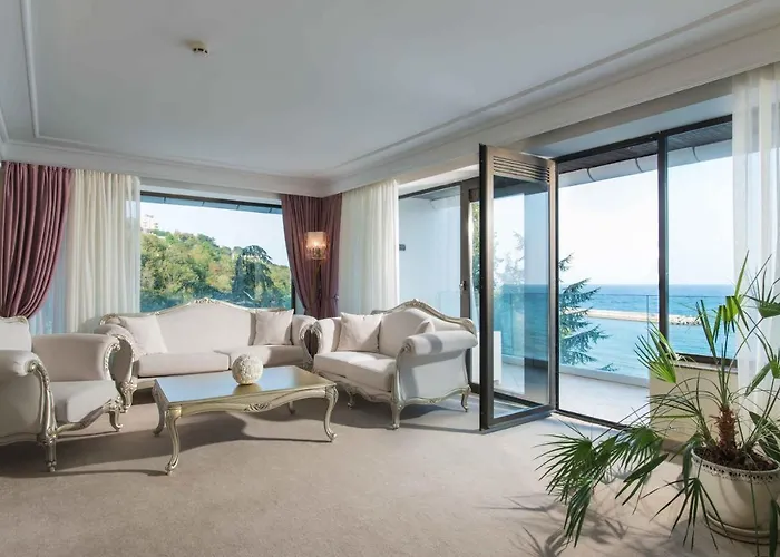 Hotel The Palace Hotel, Sunny Day 5*