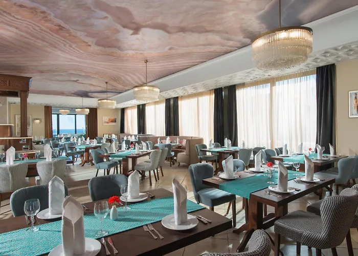 The Palace Hotel, Sunny Day 5* Sankt Konstantin & Helena