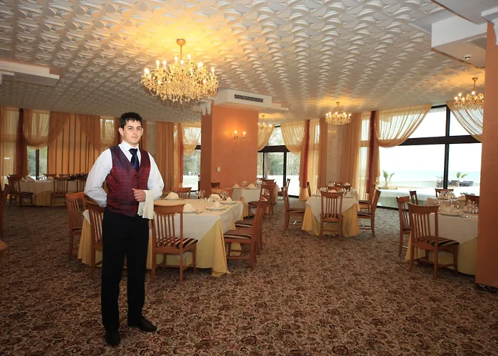 The Palace Hotel, Sunny Day Hotel Sankt Konstantin & Helena